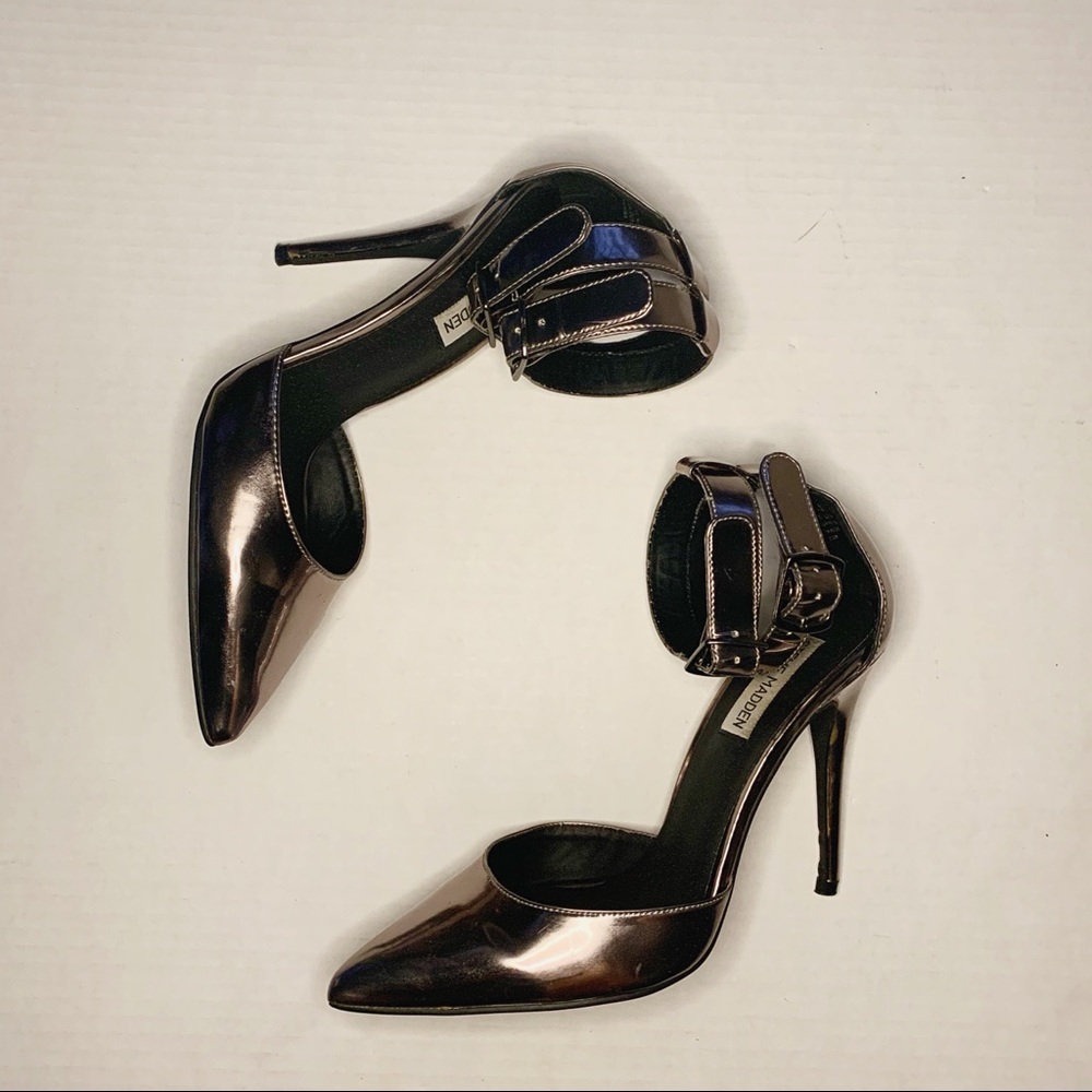 ⭐️ Steve Madden Pewter Metallic Ankle Strap Heels